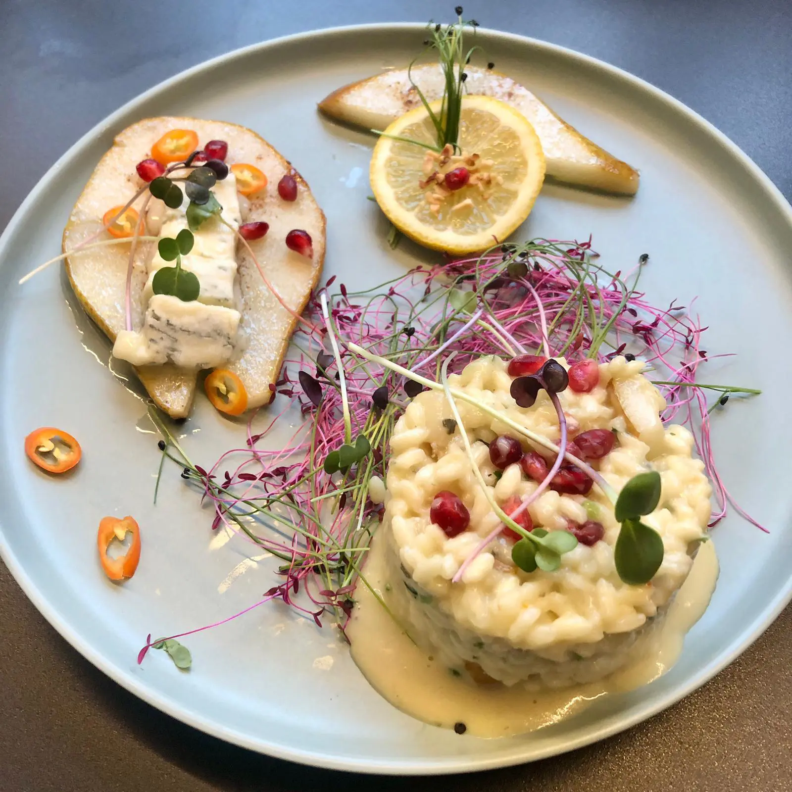 Grünzeug Microgreens aus Oberfranken Christoph Schuberth Serviervorschlag Uta und Hanky