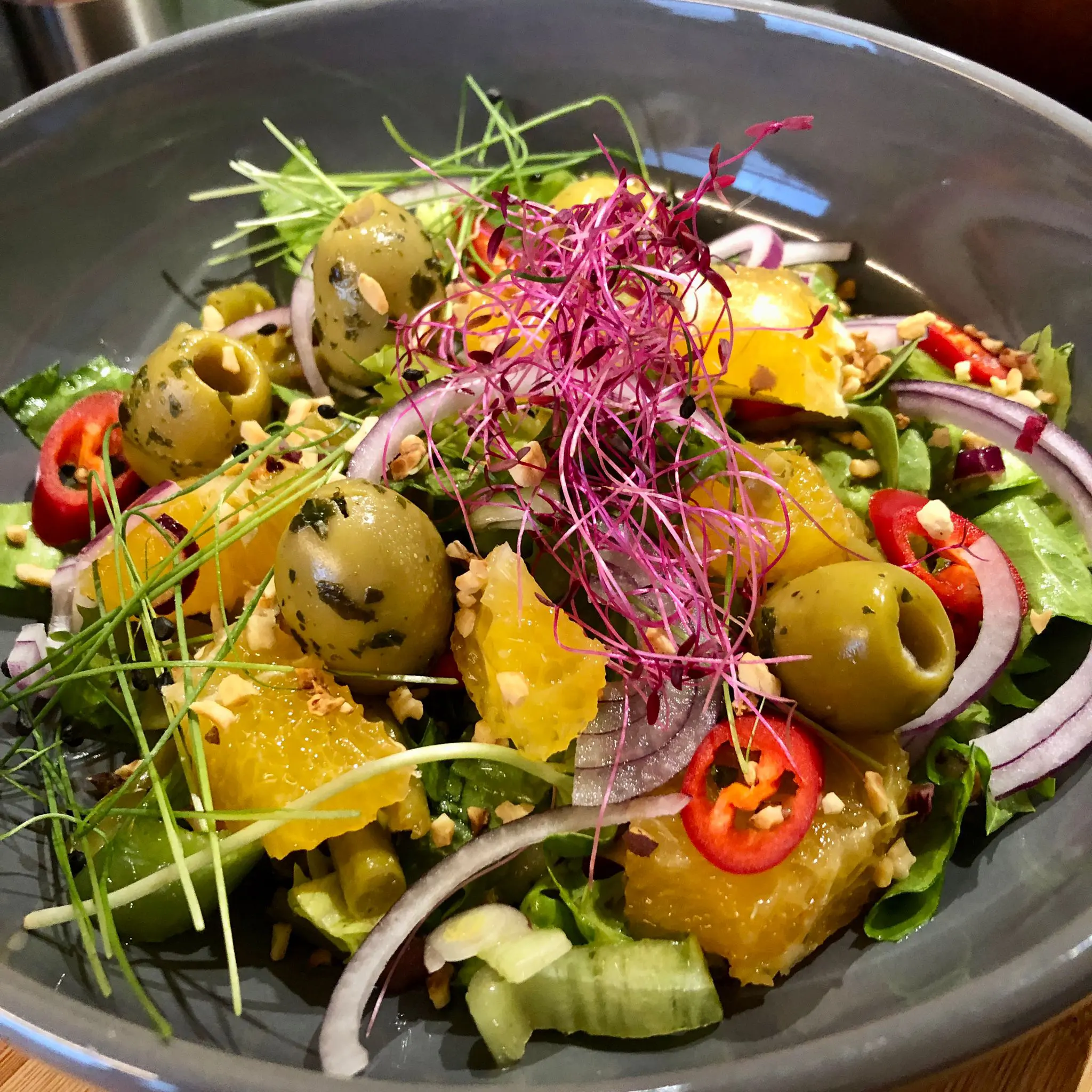 Grünzeug Microgreens aus Oberfranken Christoph Schuberth Serviervorschlag Uta und Hanky