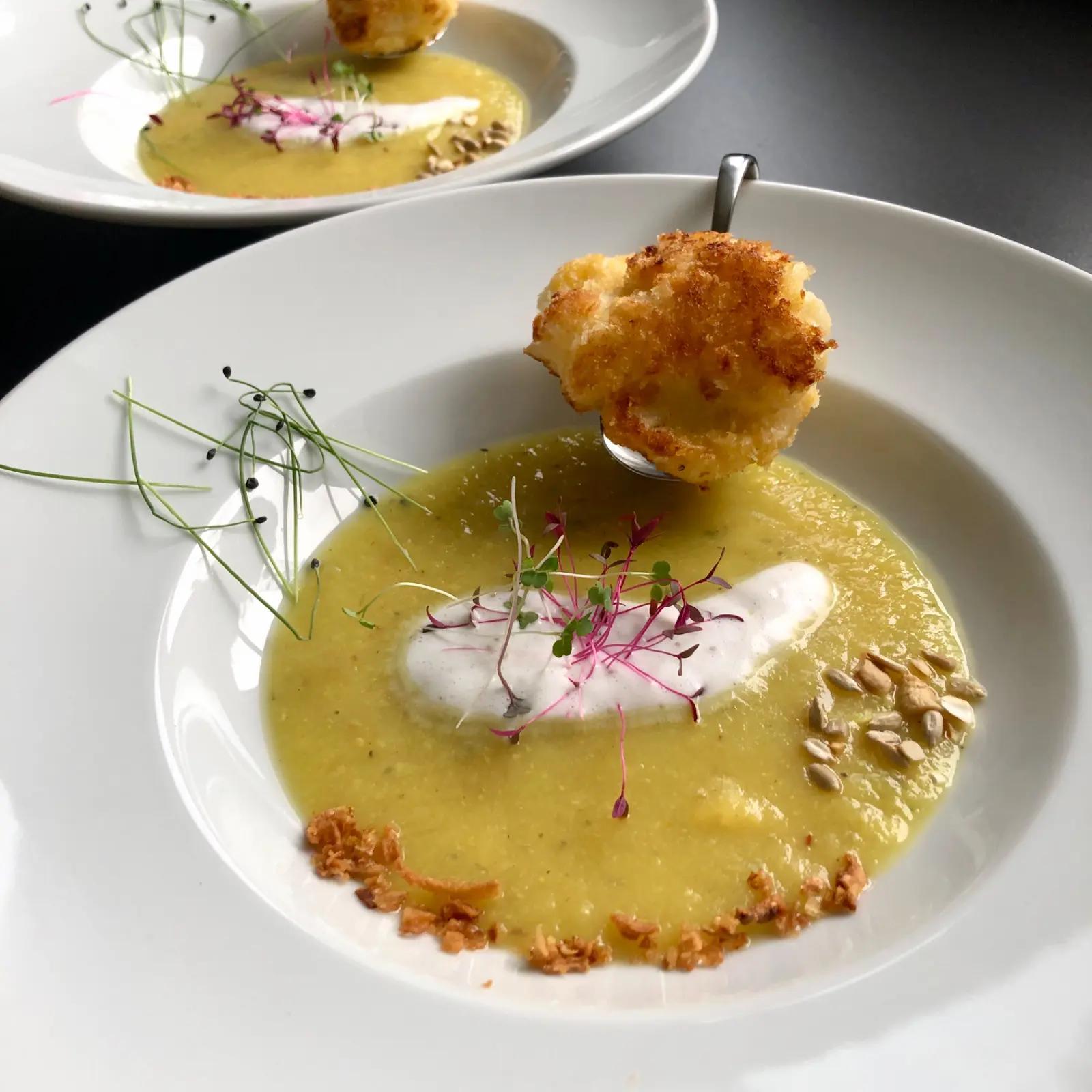 Grünzeug Microgreens aus Oberfranken Christoph Schuberth Serviervorschlag Uta und Hanky